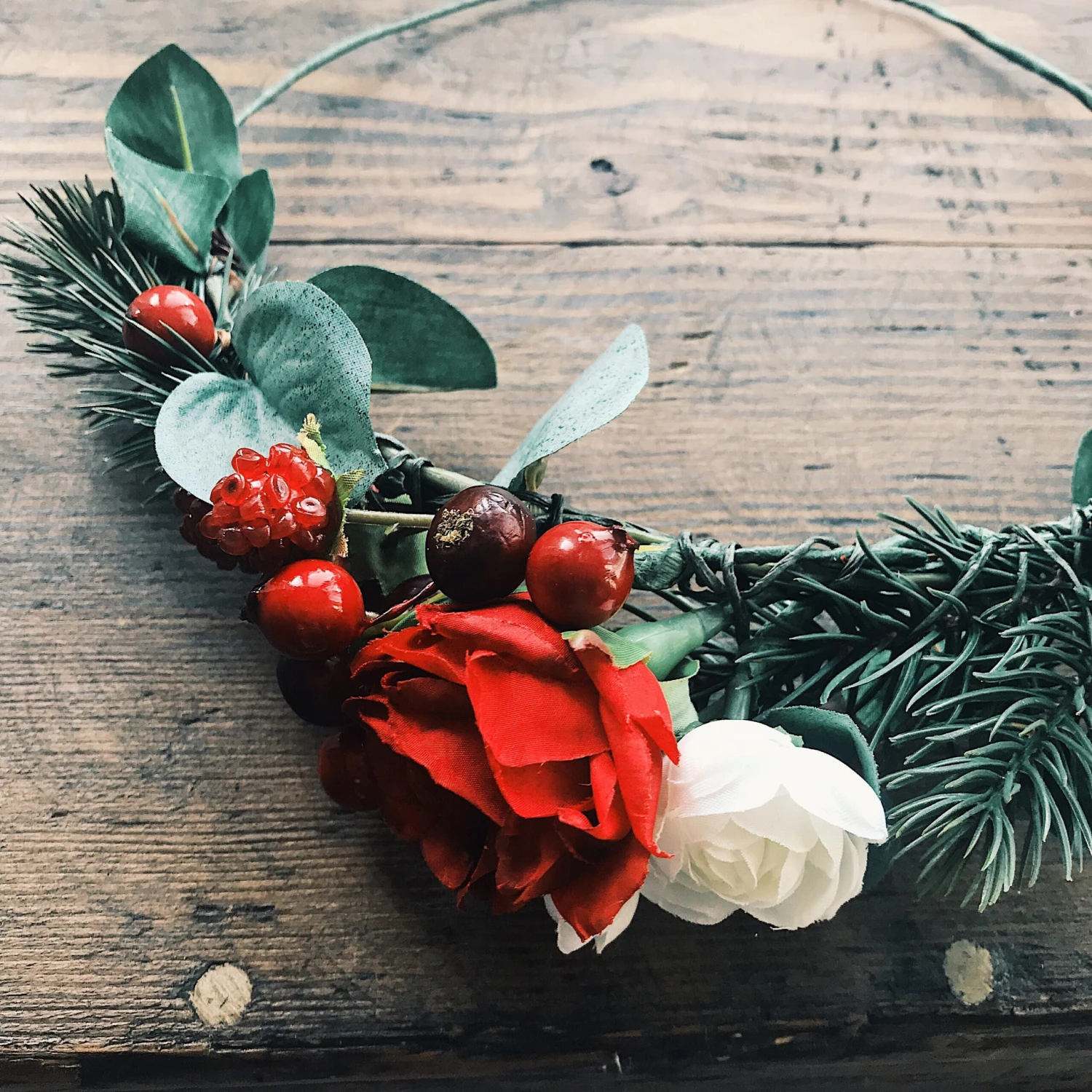Winter Wedding Crown, Bridal Floral Crown, Boho Flower Crown, Winter Berries Hair Wreath, Rose Floral Headpiece, Christmas Head Wreath 11 Winter Wedding Crown, Bridal Floral Crown, Boho Flower Crown, Winter Berries Hair Wreath, Rose Floral Headpiece, Christmas Head Wreath - Image 9