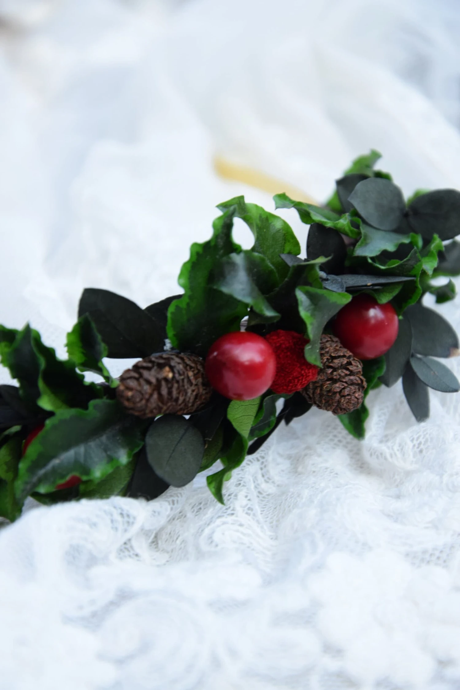 Berry Christmas Headband, Christmas Flower Crown, Holiday Flower Crown, Berry Headband, Red Berries Greenery Flower Crown 5 Berry Christmas Headband, Christmas Flower Crown, Holiday Flower Crown, Berry Headband, Red Berries Greenery Flower Crown - Image 3