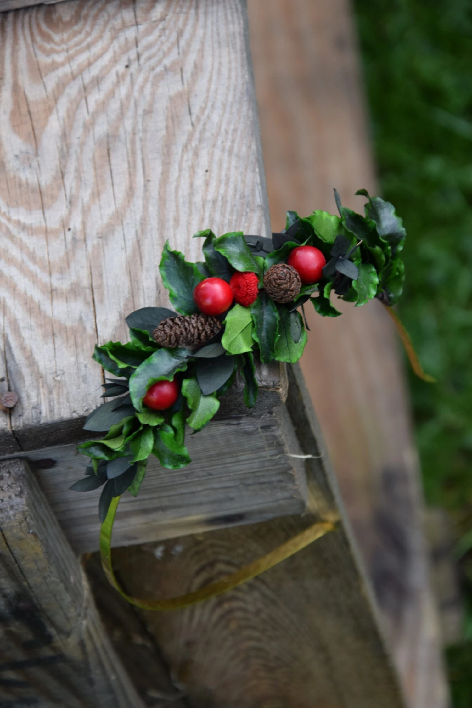 Berry Christmas Headband, Christmas Flower Crown, Holiday Flower Crown, Berry Headband, Red Berries Greenery Flower Crown 6 Berry Christmas Headband, Christmas Flower Crown, Holiday Flower Crown, Berry Headband, Red Berries Greenery Flower Crown - Image 4
