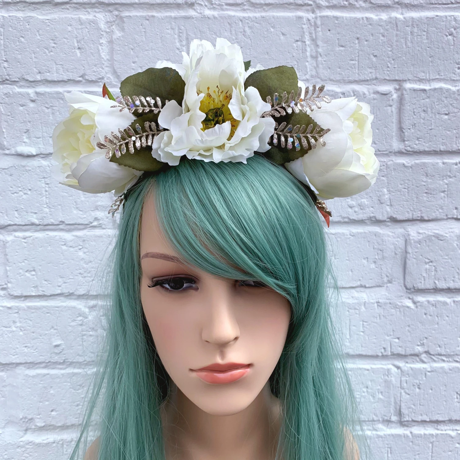 White And Gold Christmas Headband, December Wedding, Festive Hair Accessory, Winter Flower Crown, Glitter Hair Accessories, Bride Outfit 4 White And Gold Christmas Headband, December Wedding, Festive Hair Accessory, Winter Flower Crown, Glitter Hair Accessories, Bride Outfit - Image 2