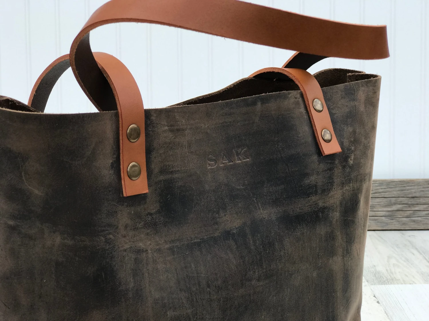 Christmas Sale Women’s Leather Tote Bag, Leather MacBook Tote Bag, Distressed Leather Personalized Shoulder Bag, Tote Bag For Her 5 Christmas Sale Women’s Leather Tote Bag, Leather MacBook Tote Bag, Distressed Leather Personalized Shoulder Bag, Tote Bag For Her - Image 4