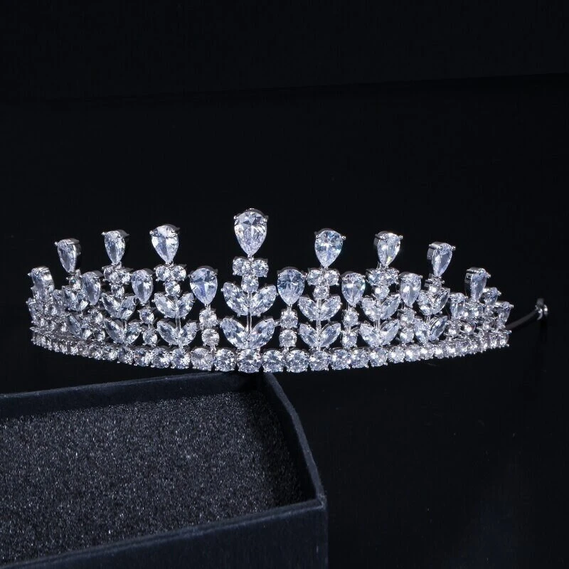 Elegant Beauty Queen CZ Cubic Zirconia Headband Jewellery Large Bridal Wedding Pageant Tiaras And Crown For Brides Valentines Christmas 4 Elegant Beauty Queen CZ Cubic Zirconia Headband Jewellery Large Bridal Wedding Pageant Tiaras And Crown For Brides Valentines Christmas - Image 2