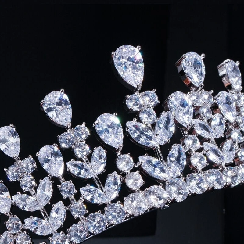 Elegant Beauty Queen CZ Cubic Zirconia Headband Jewellery Large Bridal Wedding Pageant Tiaras And Crown For Brides Valentines Christmas 7 Elegant Beauty Queen CZ Cubic Zirconia Headband Jewellery Large Bridal Wedding Pageant Tiaras And Crown For Brides Valentines Christmas - Image 5