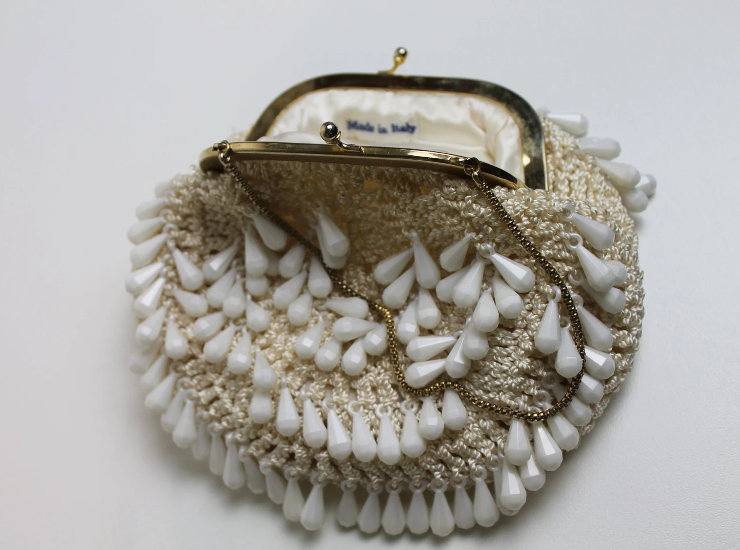 Cream White Crochet Beads Bag, 1960s Italian Evening Bag, Round Crochet Evening Bag, White Beaded Wrist Bag, Vintage Christmas Present, 11 Cream White Crochet Beads Bag, 1960s Italian Evening Bag, Round Crochet Evening Bag, White Beaded Wrist Bag, Vintage Christmas Present, - Image 9