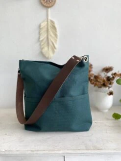 Women Casual Tote Bag , Hobo Shoulder Bag, Canvas Tote Bag With Leather Strap, Canvas Bucket Bag With Pocket And Zipper - Christmas Green