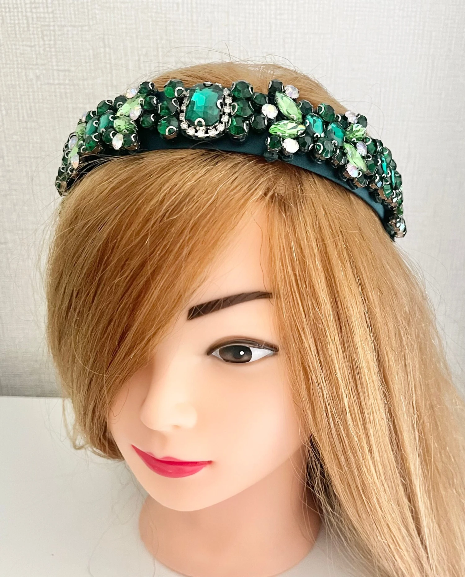 Emerald Green Crystal Headband Sparkling Green Crystal Headband Silver Green Christmas Crystal Padded Headband Ladies Green Hair Band Lime 7 Emerald Green Crystal Headband Sparkling Green Crystal Headband Silver Green Christmas Crystal Padded Headband Ladies Green Hair Band Lime - Image 5