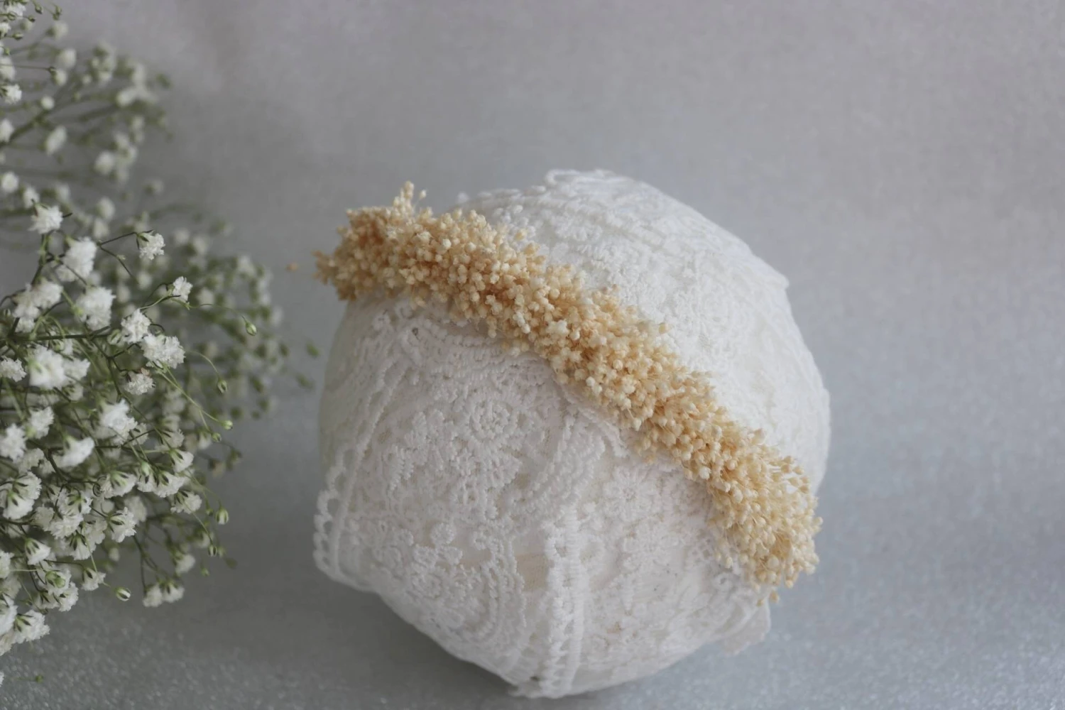 Gorgeous Floral Halo, Ivory Dried Flowers Headband, Dried Gypsophila, Baptism, Christening, Newborn Photo Props, Christmas Photo Shooting, 9 Gorgeous Floral Halo, Ivory Dried Flowers Headband, Dried Gypsophila, Baptism, Christening, Newborn Photo Props, Christmas Photo Shooting, - Image 7