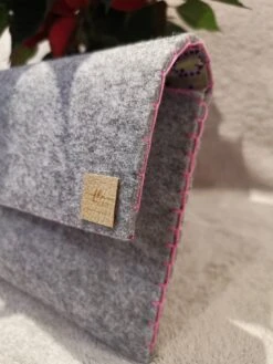 Grey Felt Clutch With Pink Stitches/Hand Sewing/Hand Made/Grey Bag/Felt Bag/Christmas Gift/Gift For Woman/Bag/Xmas/Valentines Day/