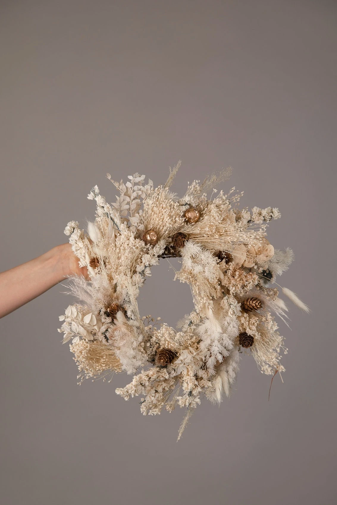 Modern Christmas Wreath No.1 / Soft Winter Door Wreath Christmas Decoration / Christmas Wreath / Xmas Door Wreath 8 Modern Christmas Wreath No.1 / Soft Winter Door Wreath Christmas Decoration / Christmas Wreath / Xmas Door Wreath - Image 6