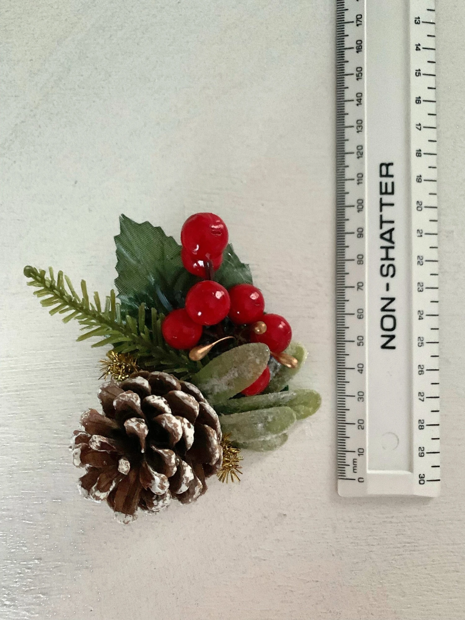 Christmas Hair Clip With Pine Cones And Berries. 12 Christmas Hair Clip With Pine Cones And Berries. - Image 10