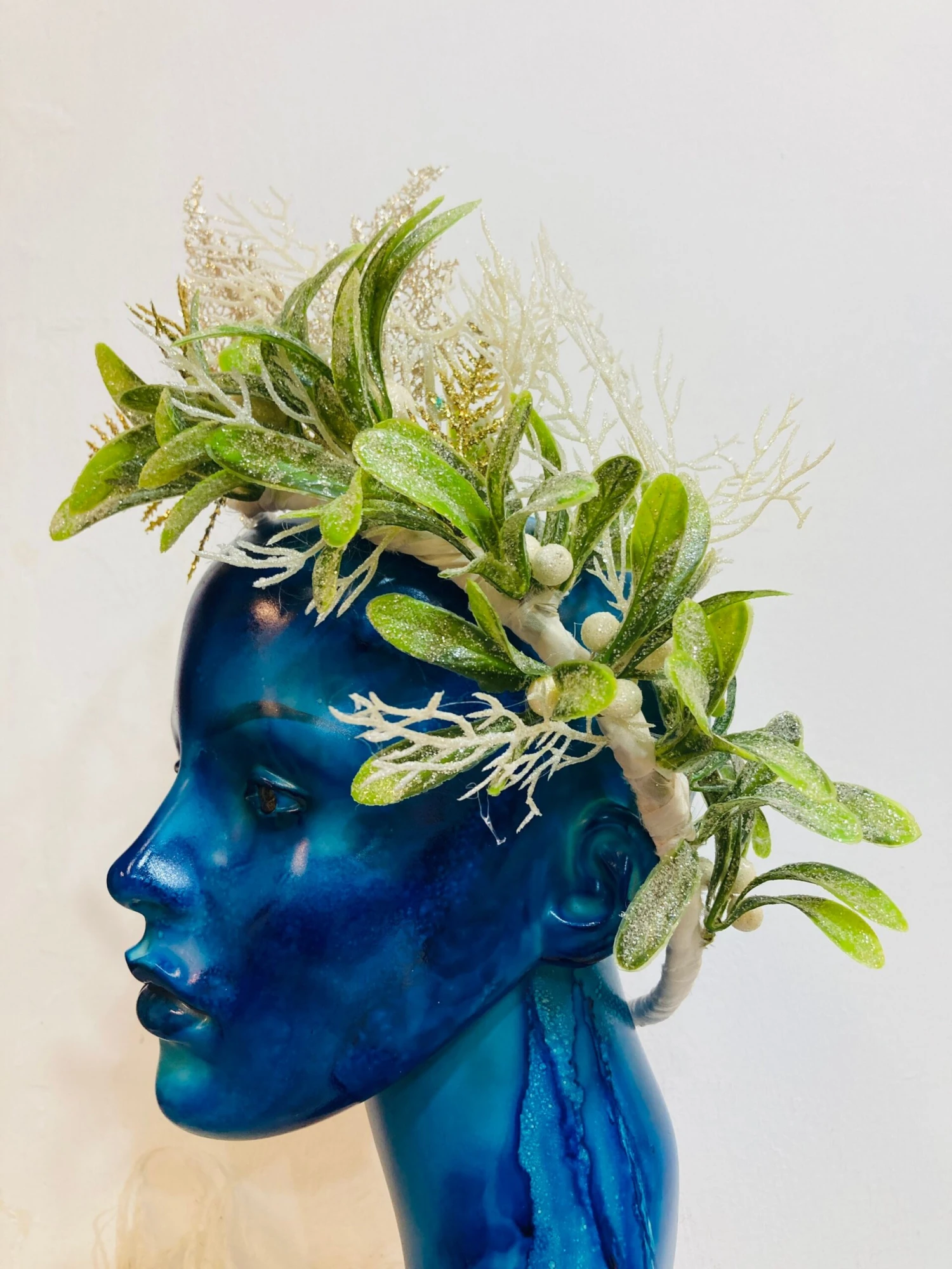 Mistletoe Magic Headpiece NYE Christmas Wonderland Sparkle Shower Headpiece Wreath Tiara 6 Mistletoe Magic Headpiece NYE Christmas Wonderland Sparkle Shower Headpiece Wreath Tiara - Image 4