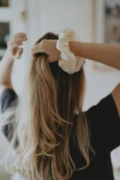 100% Luxury Mulberry Silk Hair Scrunchies, Beautiful Scrunchies, Silk Scrunchy, Bridesmaid Scrunchies, Christmas Gift, Hair Tie, Silk Gift