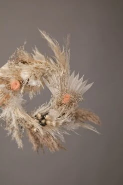 Modern Christmas Wreath No.23 / Pampas Grass In Soft Winter Door Wreath Christmas Decoration / Christmas Wreath / Xmas Door Wreath 15 Modern Christmas Wreath No.23 / Pampas Grass In Soft Winter Door Wreath Christmas Decoration / Christmas Wreath / Xmas Door Wreath -Cheap Bags & Purses Store il fullxfull.4675391312 4v8v