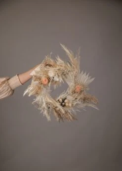 Modern Christmas Wreath No.23 / Pampas Grass In Soft Winter Door Wreath Christmas Decoration / Christmas Wreath / Xmas Door Wreath 17 Modern Christmas Wreath No.23 / Pampas Grass In Soft Winter Door Wreath Christmas Decoration / Christmas Wreath / Xmas Door Wreath -Cheap Bags & Purses Store il fullxfull.4675391484 gzvy