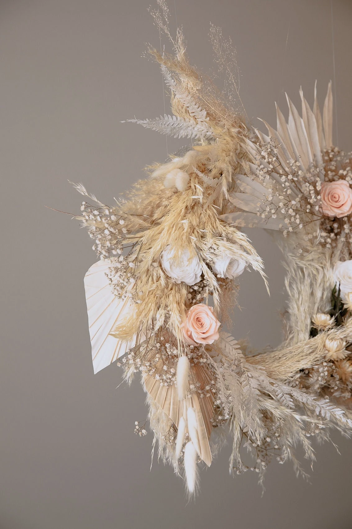 Modern Christmas Wreath No.23 / Pampas Grass In Soft Winter Door Wreath Christmas Decoration / Christmas Wreath / Xmas Door Wreath 11 Modern Christmas Wreath No.23 / Pampas Grass In Soft Winter Door Wreath Christmas Decoration / Christmas Wreath / Xmas Door Wreath - Image 9