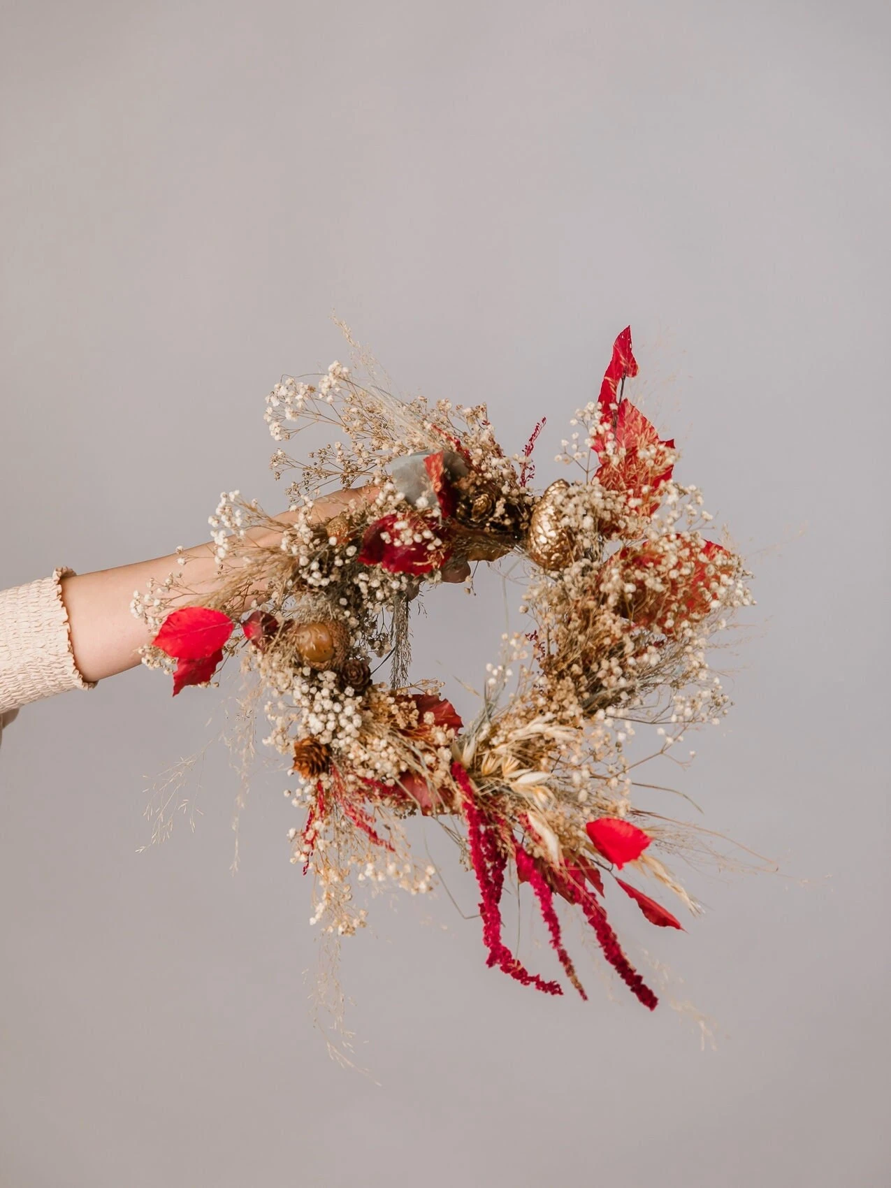 Modern Christmas Wreath No.21 / Red Amaranthus In Soft Winter Door Wreath Christmas Decoration / Christmas Wreath / Xmas Door Wreath 3 Modern Christmas Wreath No.21 / Red Amaranthus In Soft Winter Door Wreath Christmas Decoration / Christmas Wreath / Xmas Door Wreath