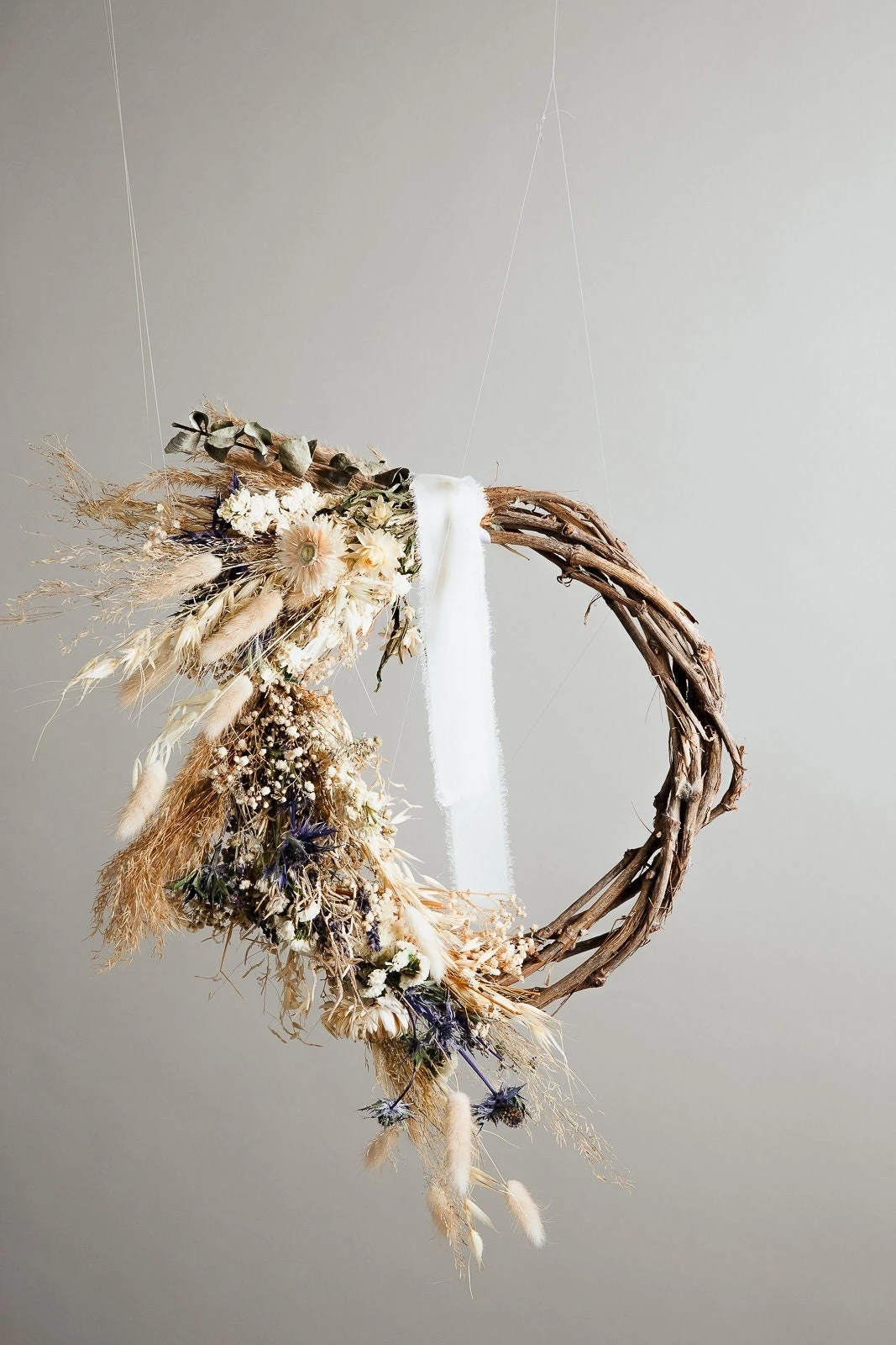 Modern Christmas Wreath No.17 / Scottish Thistles In Soft Winter Door Wreath Christmas Decoration / Christmas Wreath / Xmas Door Wreath 5 Modern Christmas Wreath No.17 / Scottish Thistles In Soft Winter Door Wreath Christmas Decoration / Christmas Wreath / Xmas Door Wreath - Image 3