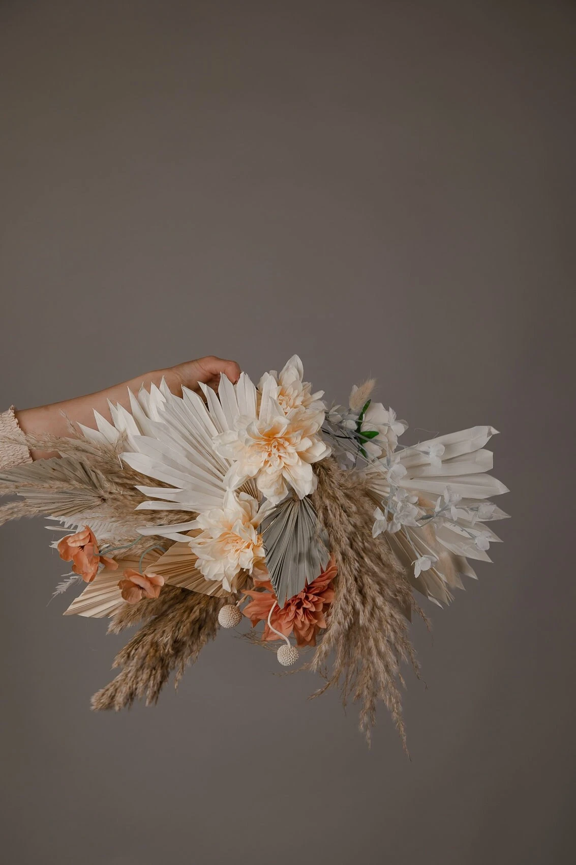 Modern Christmas Wreath No.13 / Peach Flowers In Soft Winter Door Wreath Christmas Decoration / Christmas Wreath / Xmas Door Wreath 4 Modern Christmas Wreath No.13 / Peach Flowers In Soft Winter Door Wreath Christmas Decoration / Christmas Wreath / Xmas Door Wreath - Image 2