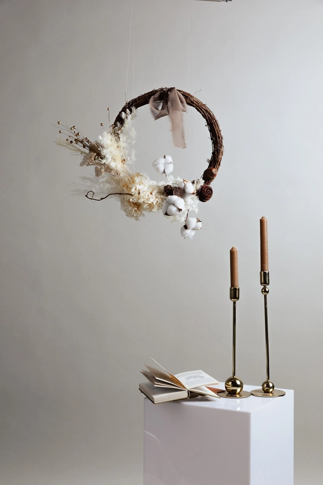 Modern Christmas Wreath No.9 / Cotton In Soft Winter Door Wreath Christmas Decoration / Christmas Wreath / Xmas Door Wreath 4 Modern Christmas Wreath No.9 / Cotton In Soft Winter Door Wreath Christmas Decoration / Christmas Wreath / Xmas Door Wreath - Image 2