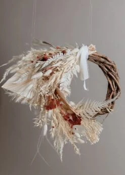 Modern Christmas Wreath No.11 / Palm Leaves In Soft Winter Door Wreath Christmas Decoration / Christmas Wreath / Xmas Door Wreath