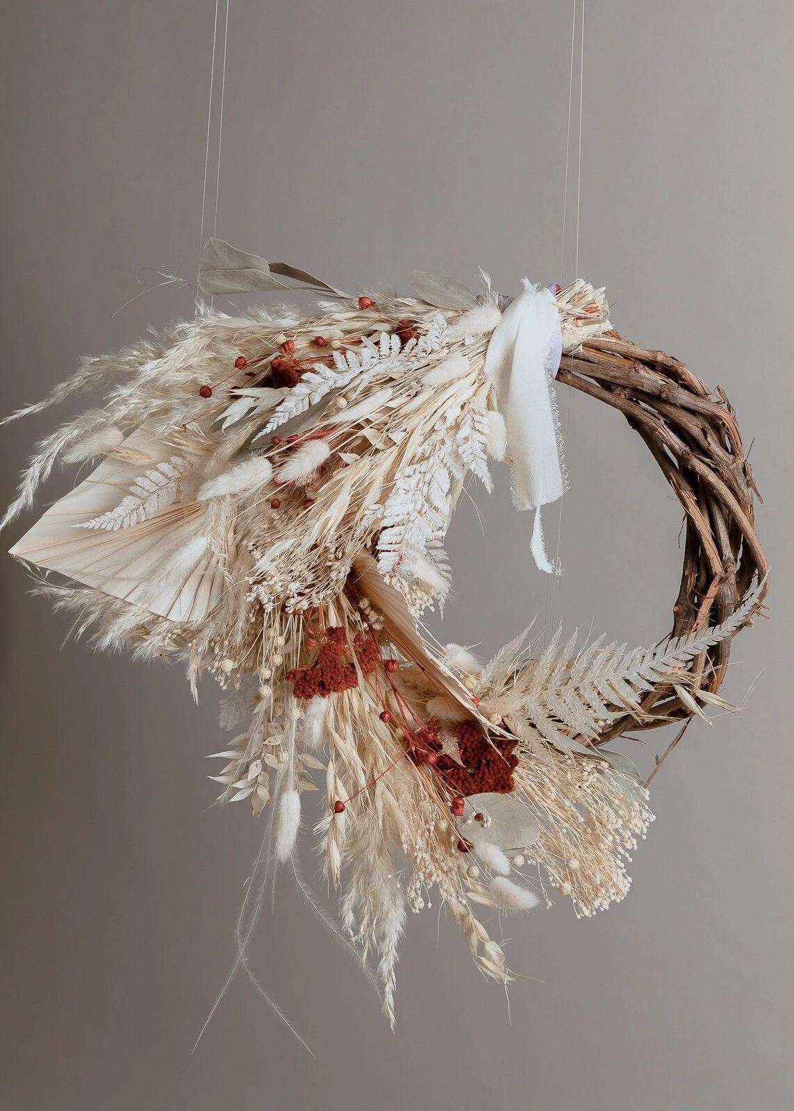 Modern Christmas Wreath No.11 / Palm Leaves In Soft Winter Door Wreath Christmas Decoration / Christmas Wreath / Xmas Door Wreath 3 Modern Christmas Wreath No.11 / Palm Leaves In Soft Winter Door Wreath Christmas Decoration / Christmas Wreath / Xmas Door Wreath