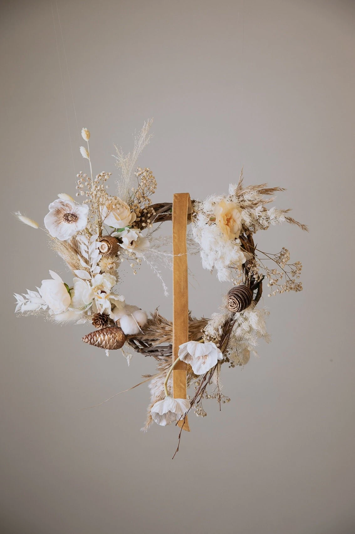 Modern Christmas Wreath No.14 / Anemone In Soft Winter Door Wreath Christmas Decoration / Christmas Wreath / Xmas Door Wreath 7 Modern Christmas Wreath No.14 / Anemone In Soft Winter Door Wreath Christmas Decoration / Christmas Wreath / Xmas Door Wreath - Image 5
