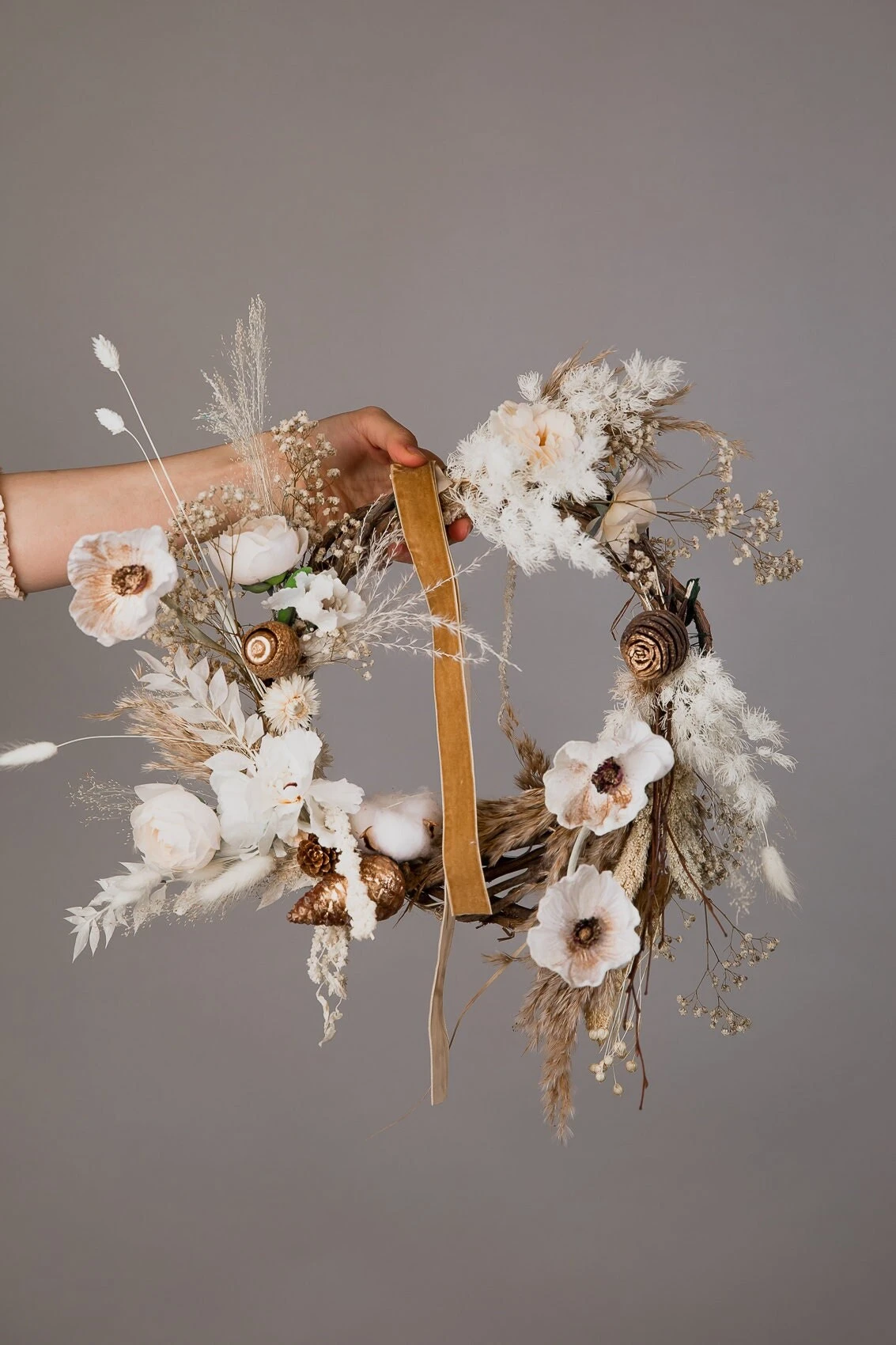 Modern Christmas Wreath No.14 / Anemone In Soft Winter Door Wreath Christmas Decoration / Christmas Wreath / Xmas Door Wreath 10 Modern Christmas Wreath No.14 / Anemone In Soft Winter Door Wreath Christmas Decoration / Christmas Wreath / Xmas Door Wreath - Image 8