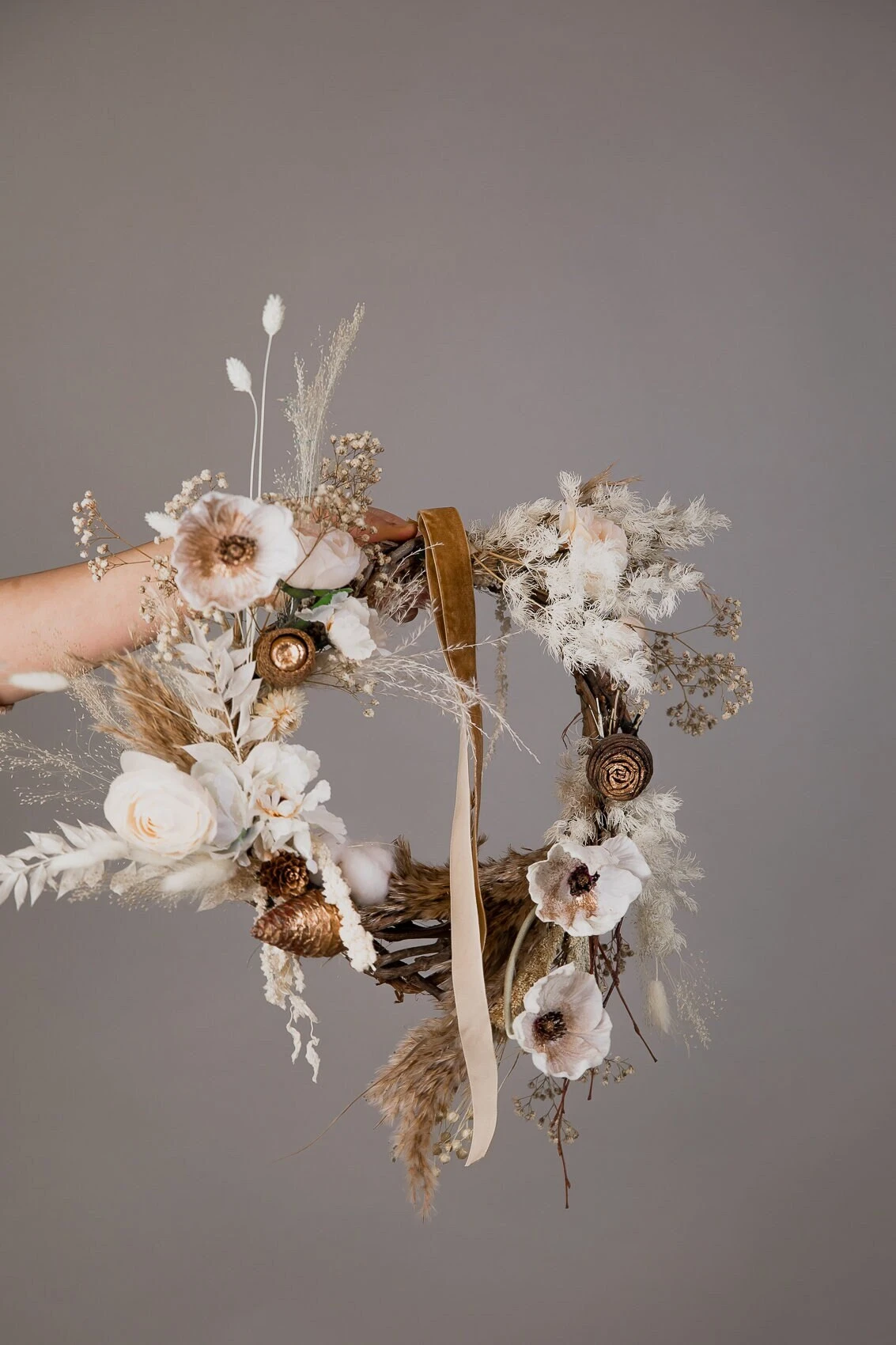 Modern Christmas Wreath No.14 / Anemone In Soft Winter Door Wreath Christmas Decoration / Christmas Wreath / Xmas Door Wreath 12 Modern Christmas Wreath No.14 / Anemone In Soft Winter Door Wreath Christmas Decoration / Christmas Wreath / Xmas Door Wreath - Image 10