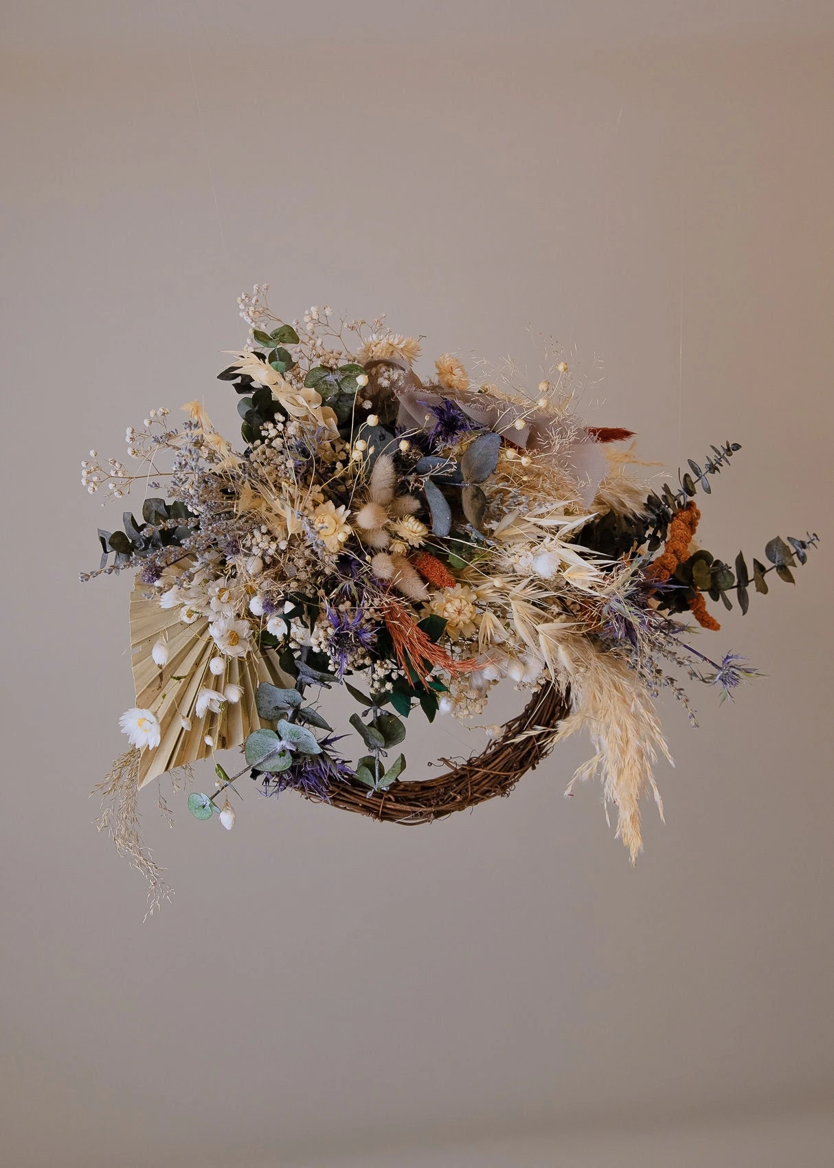 Modern Christmas Wreath No.25 / Rustic Dried Flowers In Soft Winter Door Wreath Christmas Decoration / Christmas Wreath / Xmas Door Wreath 10 Modern Christmas Wreath No.25 / Rustic Dried Flowers In Soft Winter Door Wreath Christmas Decoration / Christmas Wreath / Xmas Door Wreath - Image 8