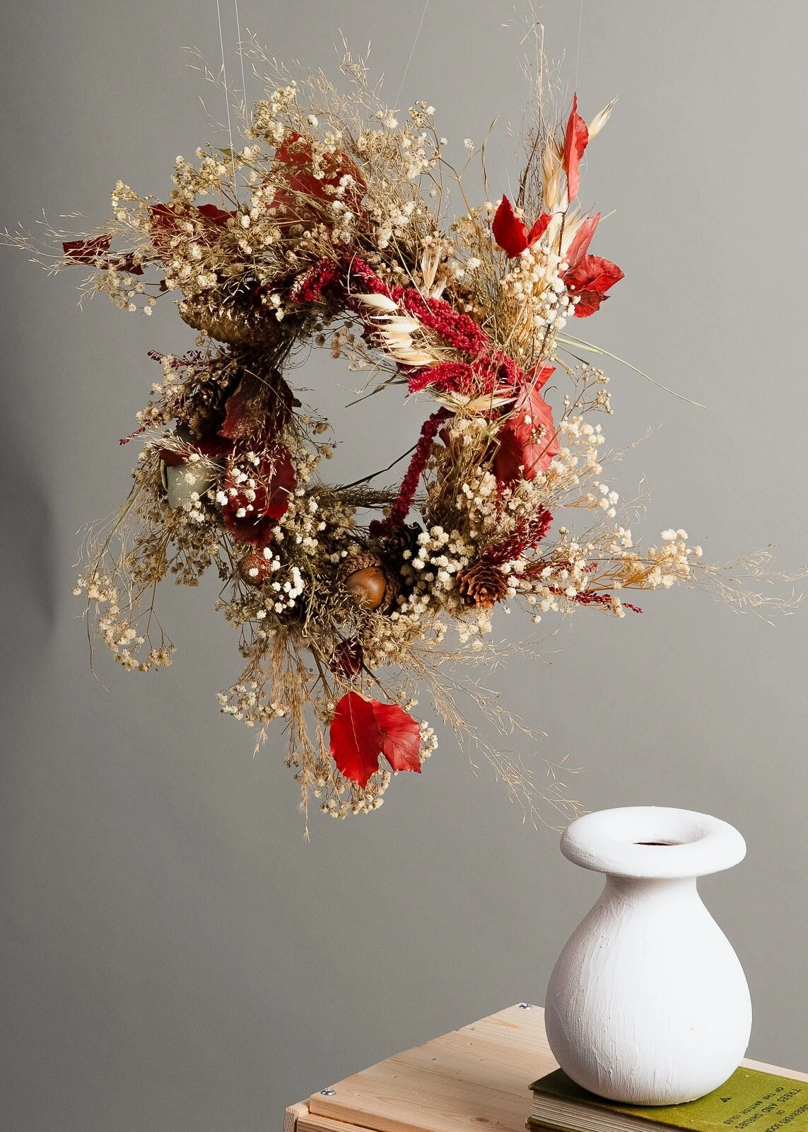 Modern Christmas Wreath No.21 / Red Amaranthus In Soft Winter Door Wreath Christmas Decoration / Christmas Wreath / Xmas Door Wreath 10 Modern Christmas Wreath No.21 / Red Amaranthus In Soft Winter Door Wreath Christmas Decoration / Christmas Wreath / Xmas Door Wreath - Image 8