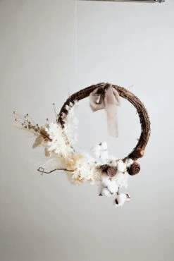 Modern Christmas Wreath No.9 / Cotton In Soft Winter Door Wreath Christmas Decoration / Christmas Wreath / Xmas Door Wreath