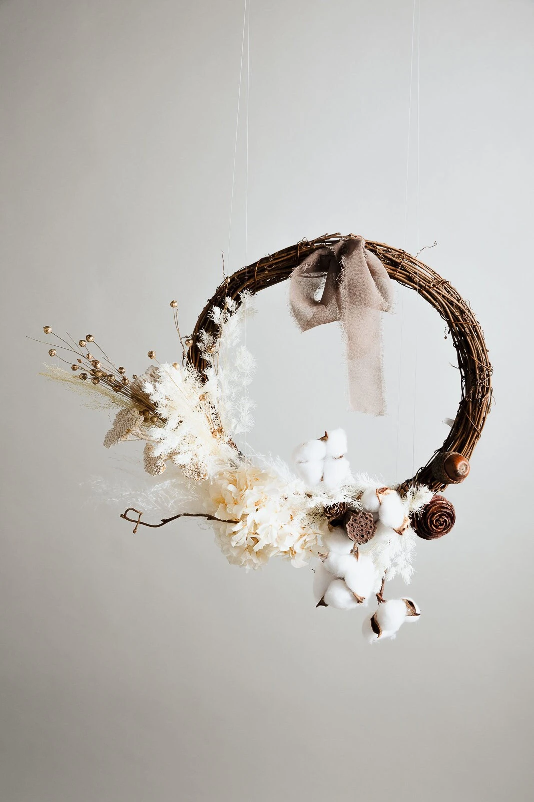 Modern Christmas Wreath No.9 / Cotton In Soft Winter Door Wreath Christmas Decoration / Christmas Wreath / Xmas Door Wreath 6 Modern Christmas Wreath No.9 / Cotton In Soft Winter Door Wreath Christmas Decoration / Christmas Wreath / Xmas Door Wreath - Image 4