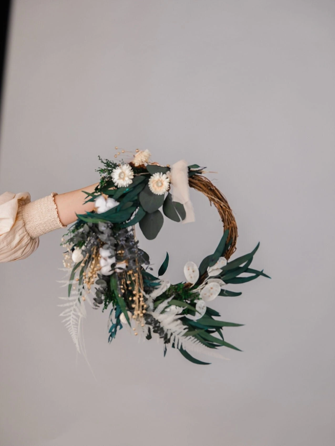 Modern Christmas Wreath No.15 / Cotton In Soft Winter Door Wreath Christmas Decoration / Christmas Wreath / Xmas Door Wreath 3 Modern Christmas Wreath No.15 / Cotton In Soft Winter Door Wreath Christmas Decoration / Christmas Wreath / Xmas Door Wreath