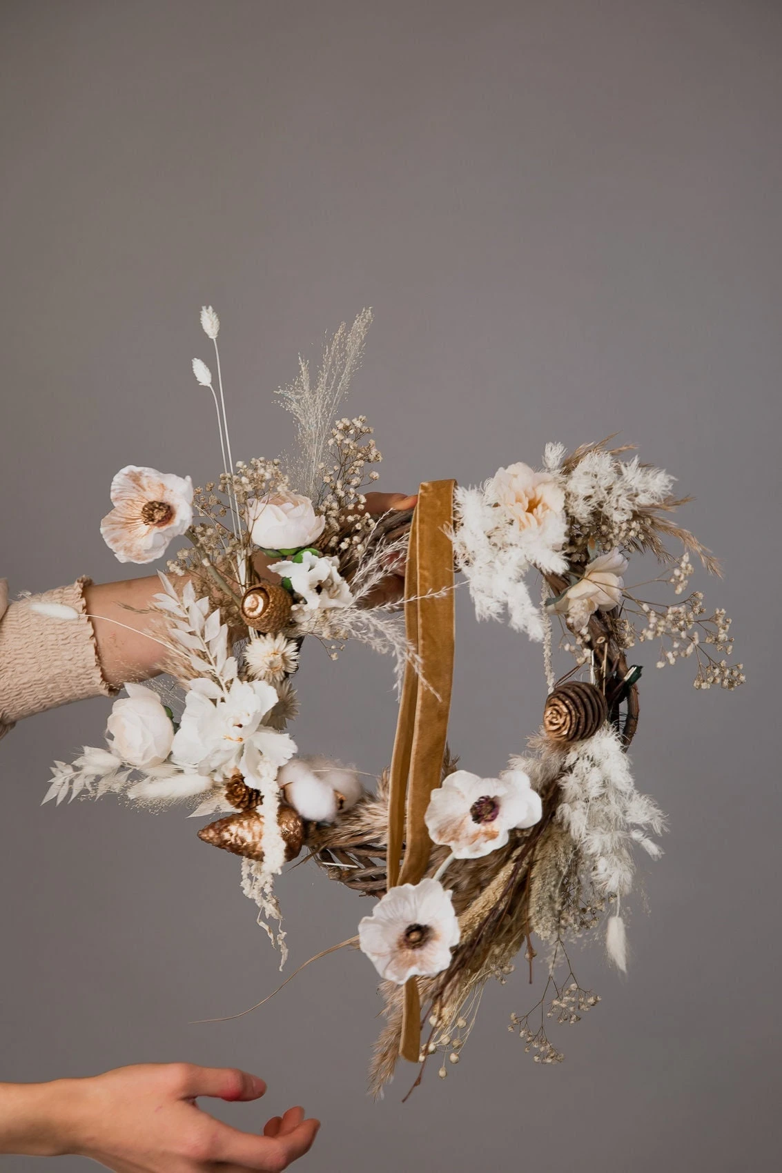 Modern Christmas Wreath No.14 / Anemone In Soft Winter Door Wreath Christmas Decoration / Christmas Wreath / Xmas Door Wreath 8 Modern Christmas Wreath No.14 / Anemone In Soft Winter Door Wreath Christmas Decoration / Christmas Wreath / Xmas Door Wreath - Image 6