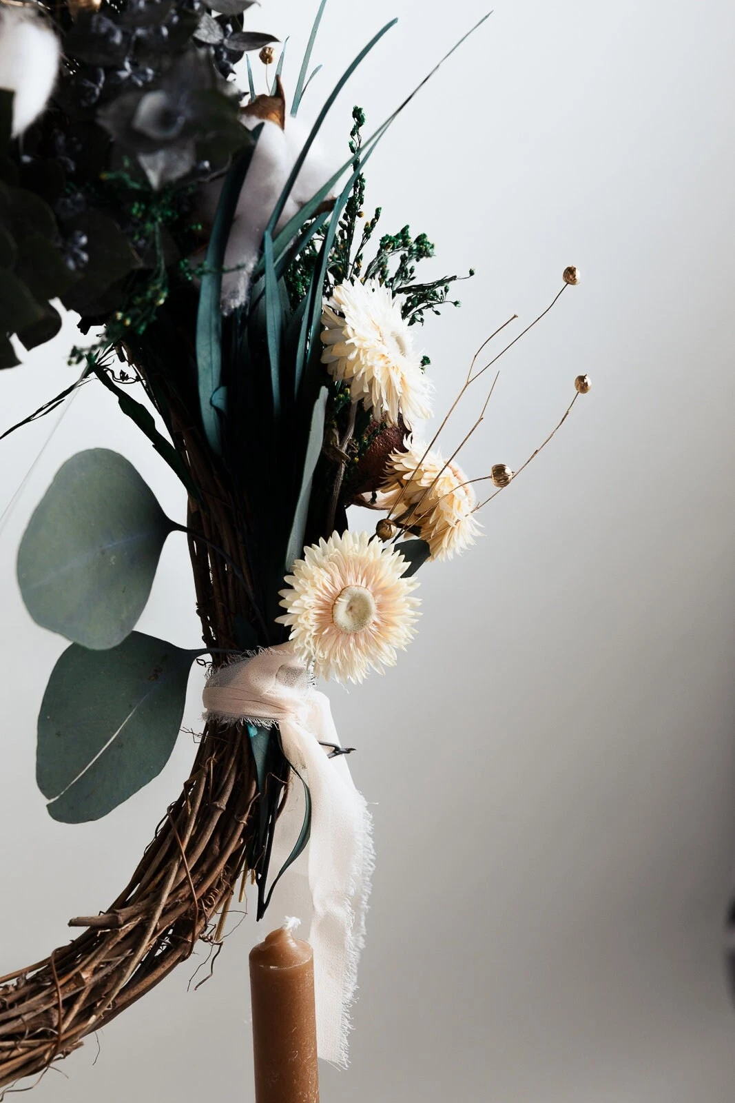 Modern Christmas Wreath No.15 / Cotton In Soft Winter Door Wreath Christmas Decoration / Christmas Wreath / Xmas Door Wreath 9 Modern Christmas Wreath No.15 / Cotton In Soft Winter Door Wreath Christmas Decoration / Christmas Wreath / Xmas Door Wreath - Image 7