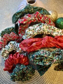 Handmade Christmas Hair Accessories: Womenâs/Girlâs Bow Headbands & Scrunchies