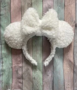 White Sherpa Fleece Minnie Mouse Ears, Minnie Ears Headband, Mouse Ears Headband, Inspired Mouse Ears, Magic Kingdom, Christmas Ears