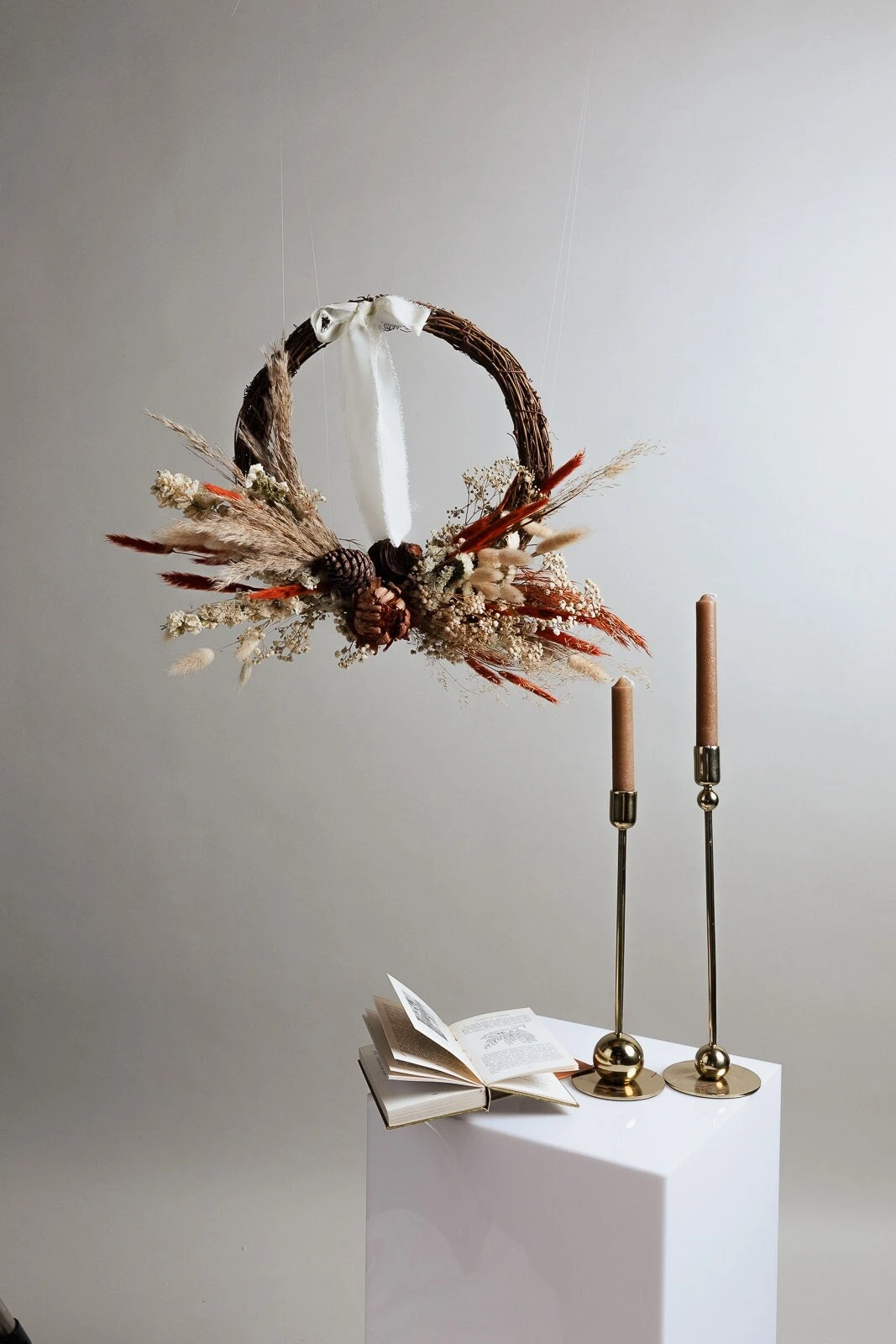 Modern Christmas Wreath No.18 / Pine Cones In Soft Winter Door Wreath Christmas Decoration / Christmas Wreath / Xmas Door Wreath 9 Modern Christmas Wreath No.18 / Pine Cones In Soft Winter Door Wreath Christmas Decoration / Christmas Wreath / Xmas Door Wreath - Image 7