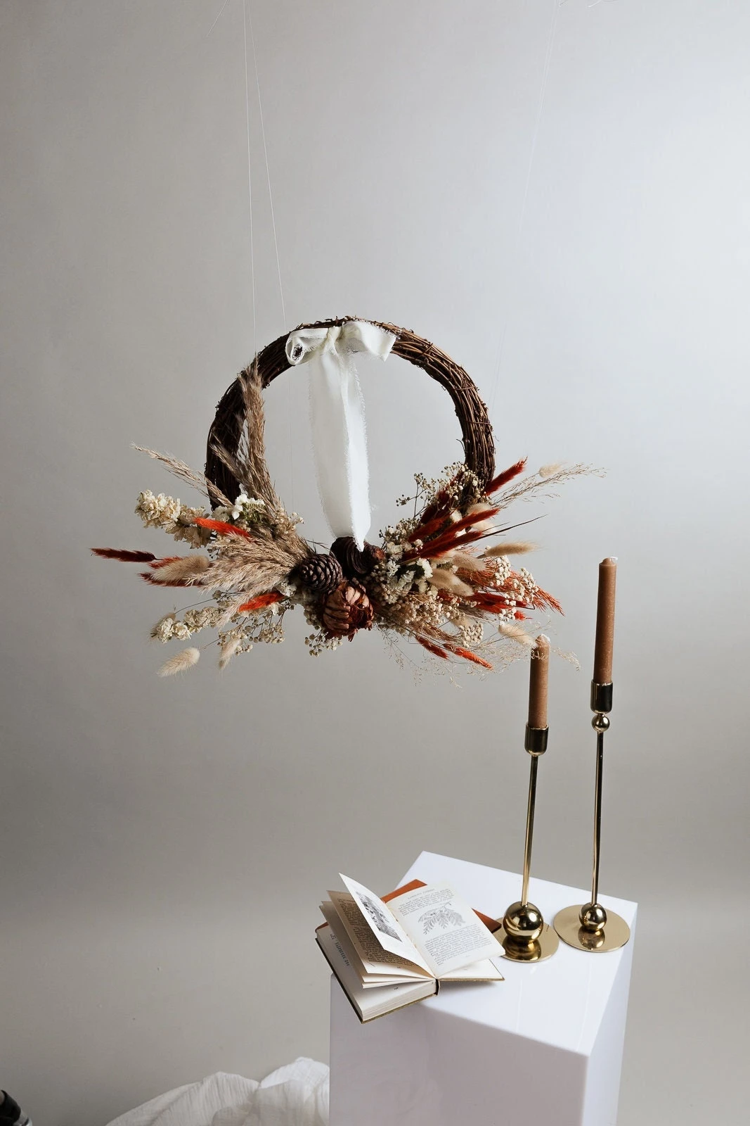 Modern Christmas Wreath No.18 / Pine Cones In Soft Winter Door Wreath Christmas Decoration / Christmas Wreath / Xmas Door Wreath 10 Modern Christmas Wreath No.18 / Pine Cones In Soft Winter Door Wreath Christmas Decoration / Christmas Wreath / Xmas Door Wreath - Image 8